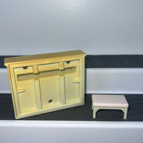 Sylvanian Families Calico Critters Furniture Accessories Figures Lot Piano Desk - Picture 6 of 8